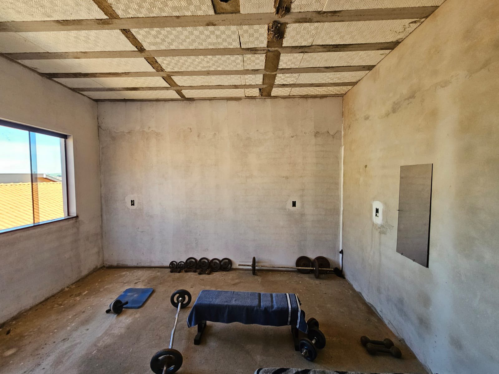 SOBRADO EM FASE DE ACABAMENTO FINAL  Rua Sergipe , n 285- Parque Varotti