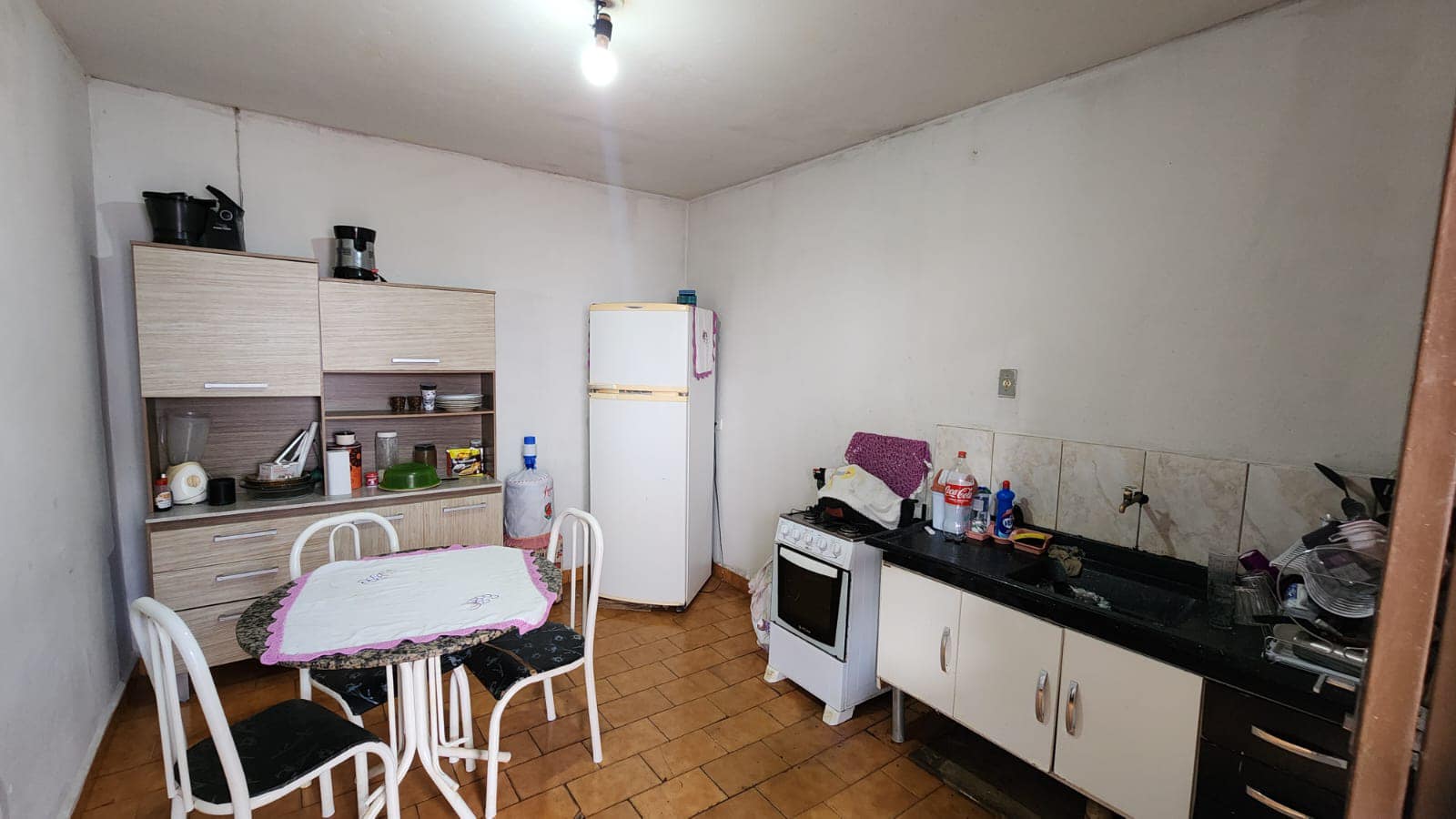 Duas Casas Rua Diamantino Mendes Ramos, n 160- Conjunto Habitacional Etore Marquezelli