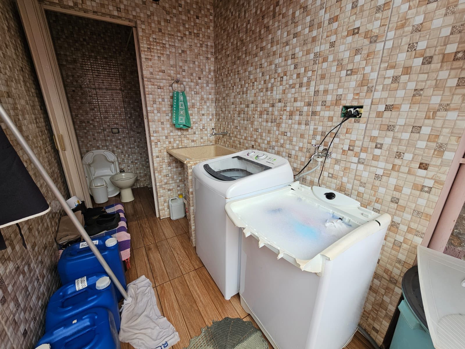 Casa Rua José Vieira Martins, n 19- Santa Luzia