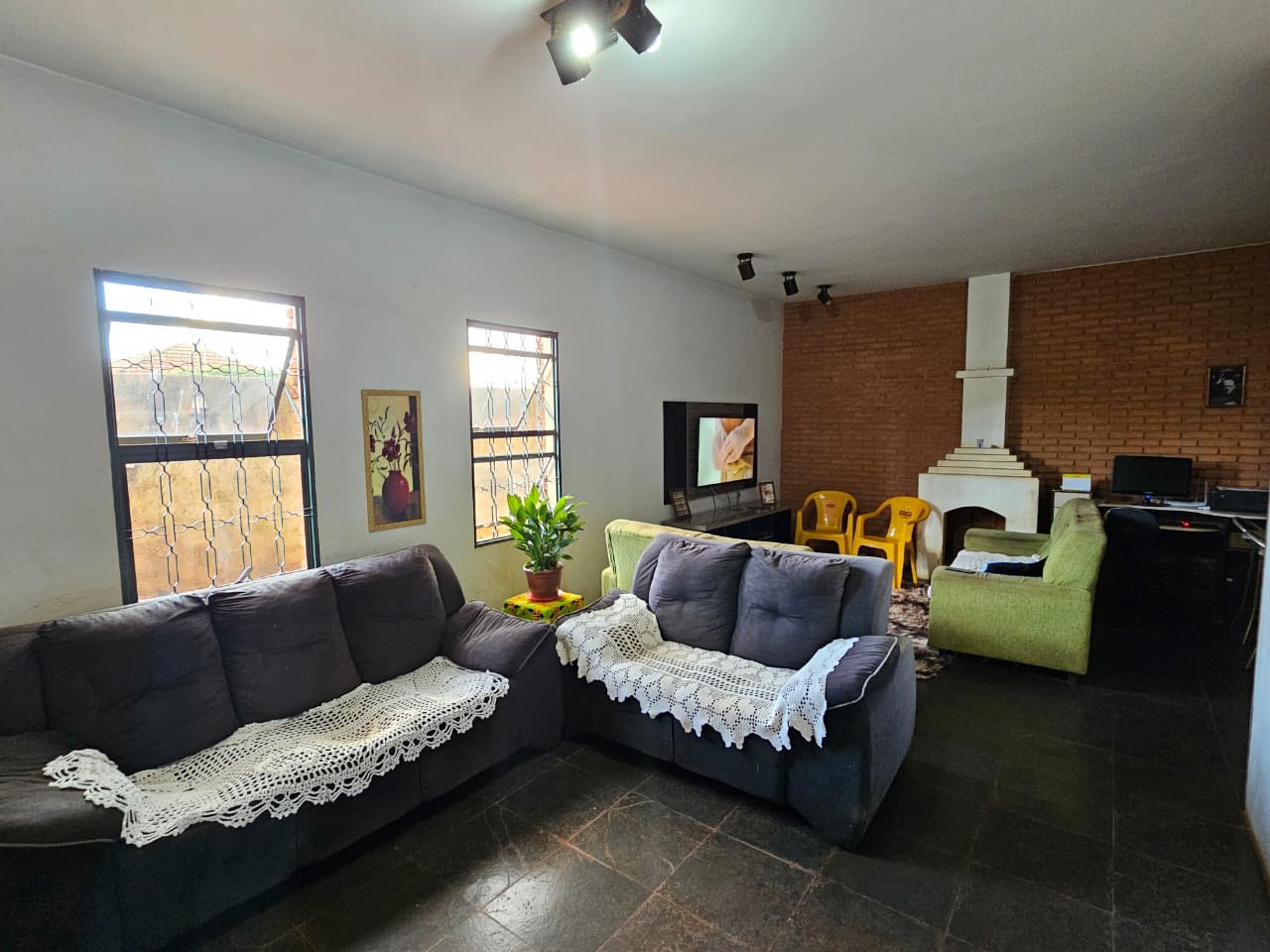 Casa Rua Monteiro de Barros, n 56- Centro Ótima Localização