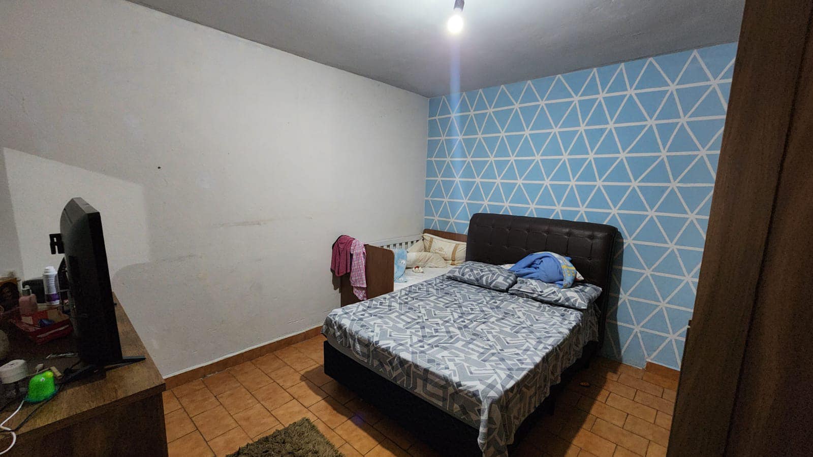 Duas Casas Rua Diamantino Mendes Ramos, n 160- Conjunto Habitacional Etore Marquezelli