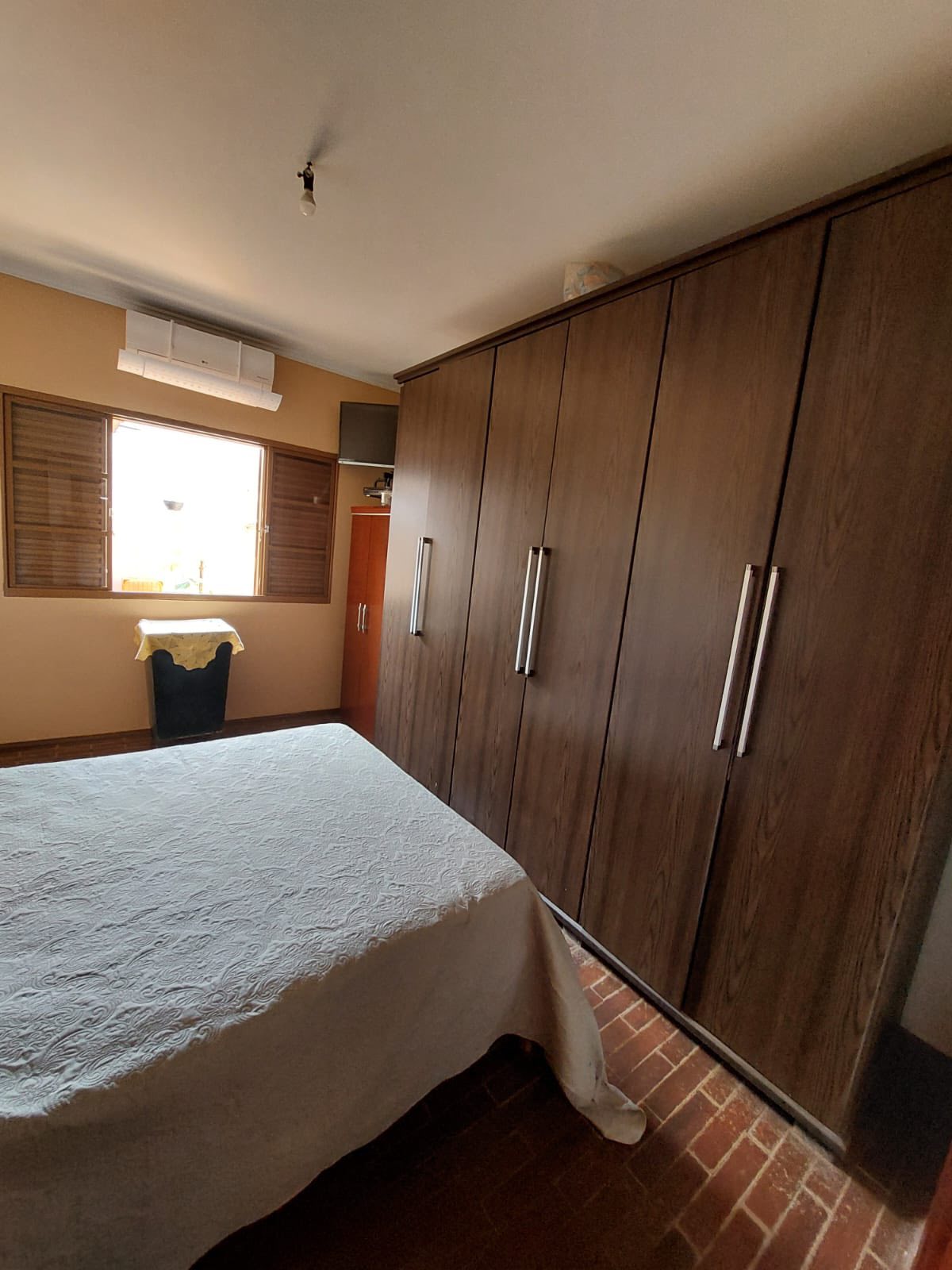 Casa Residencial / Comercio Rua Dr José Mendes da Silva , n 20- Conjunto Habitacional Ada Dedini Ometto