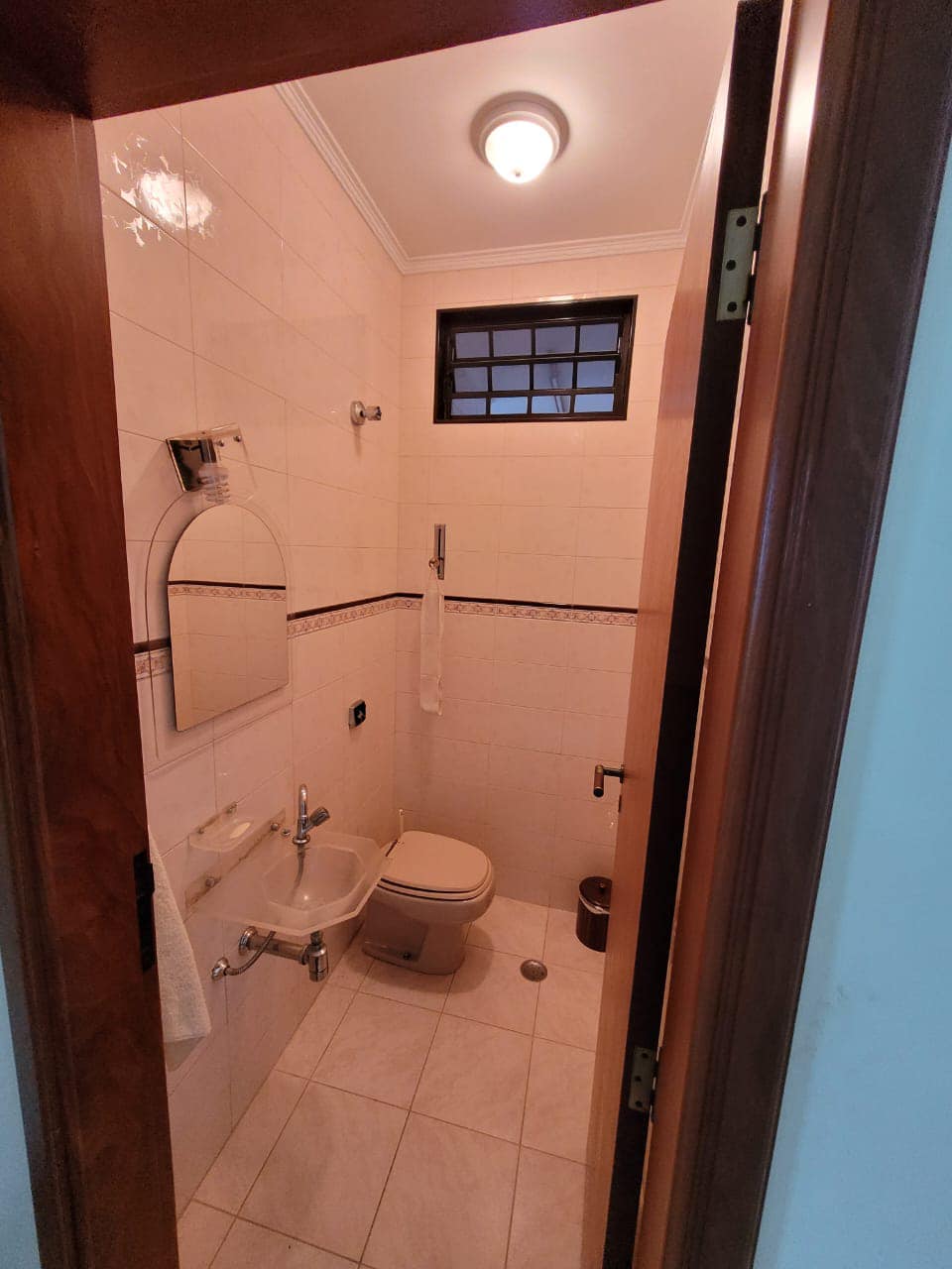 SOBRADO RESIDENCIAL E COMÉRCIO, Rua Coronel Rosa , n 330- Centro