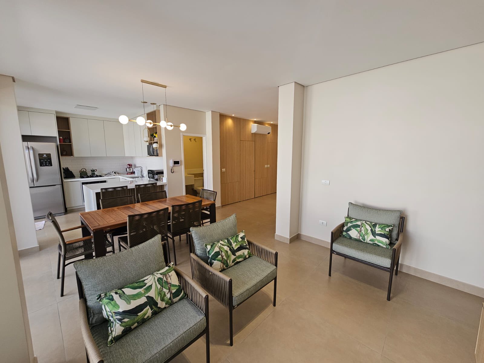 Excelente Casa Residencial - Centro ( Proximo a Praça Central)