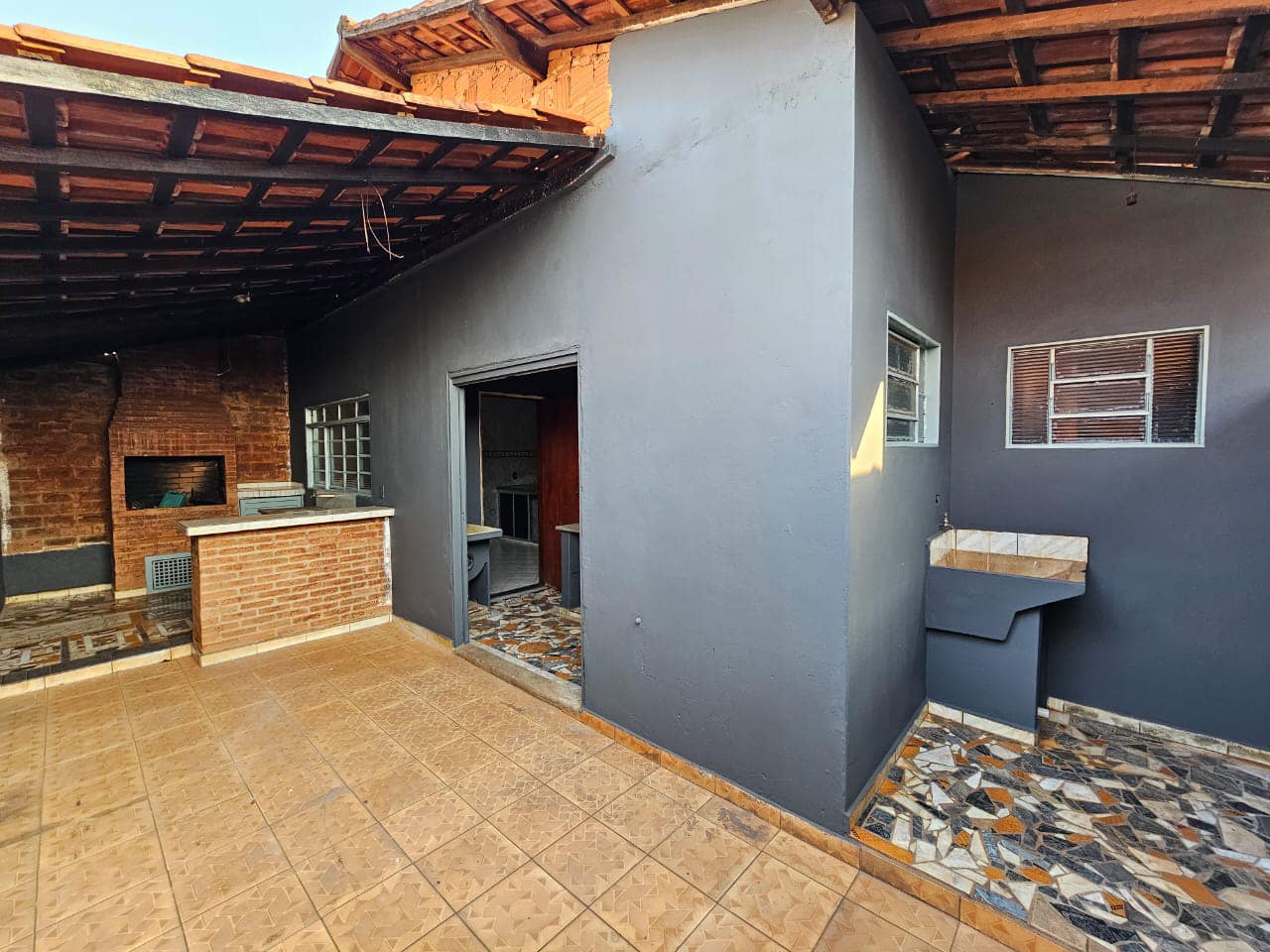 Casa Rua Lídia Baldoni Zandoná, n 198- Conjunto Habitacional Etore Marquezelli