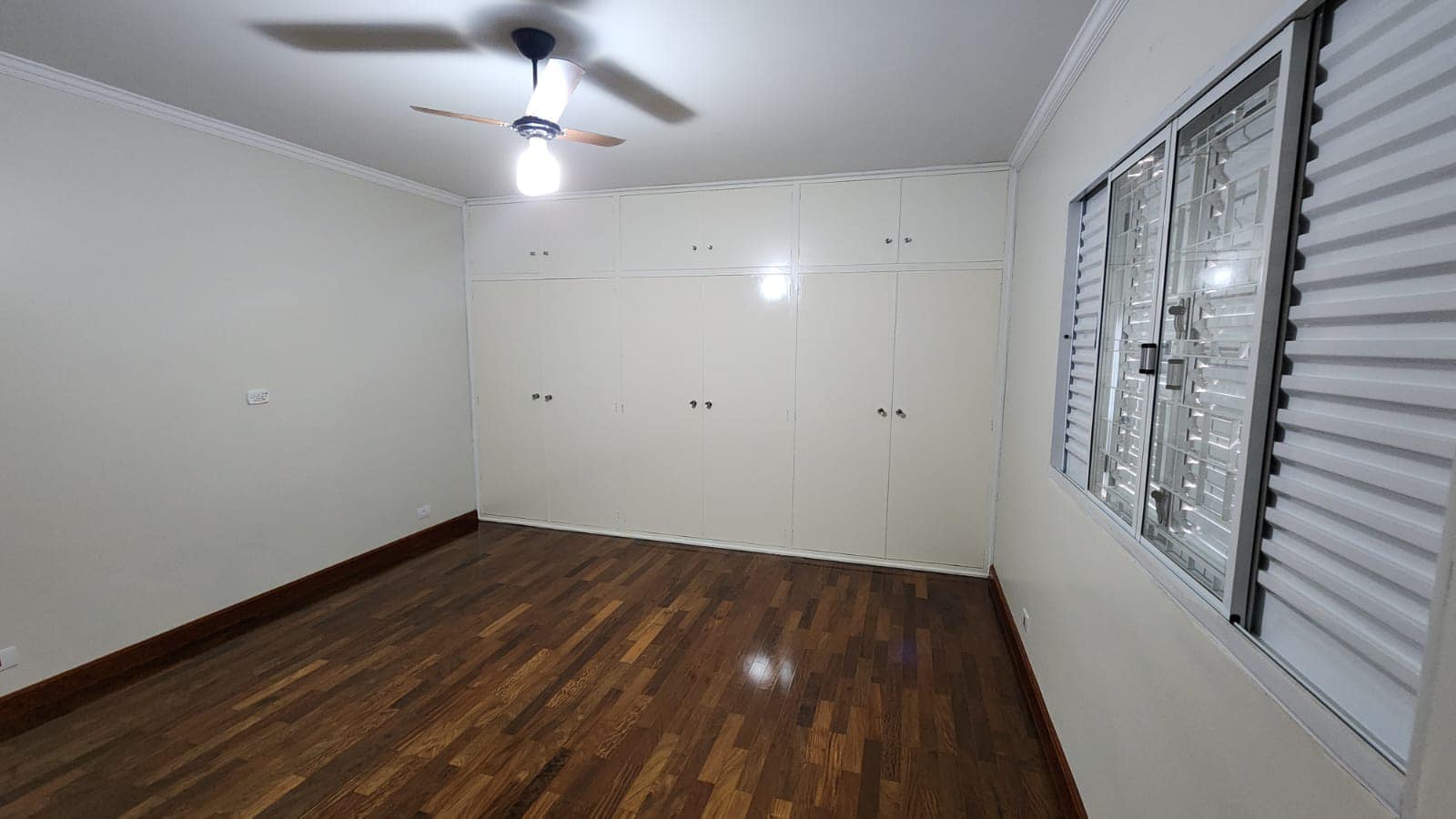 Casa Rua Treze de Maio , n 443- Vila Bortone