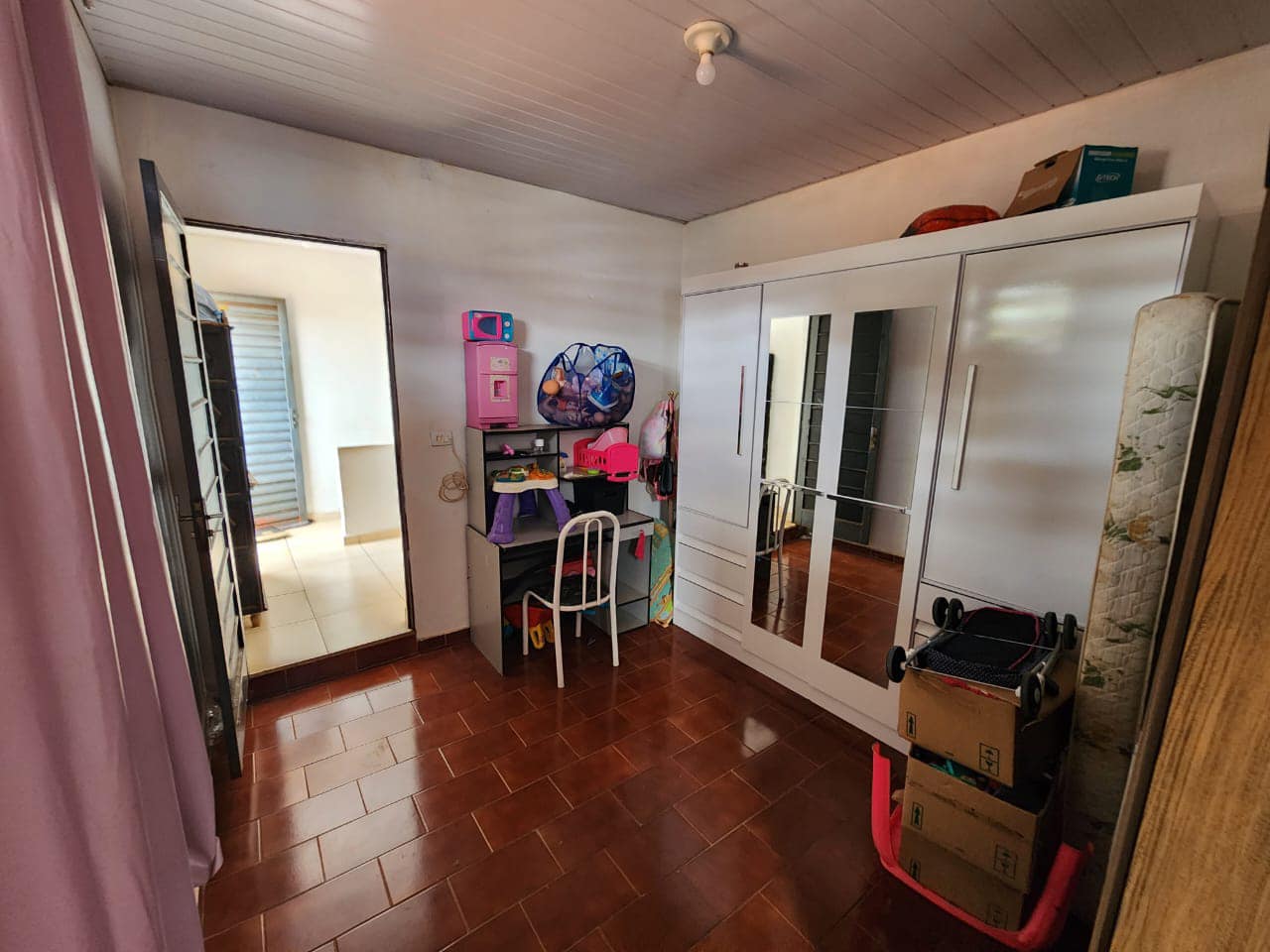 Casa com Ponto Comercial Rua Manoel Pires de Campos , n 122- Vila Santa Terezinha