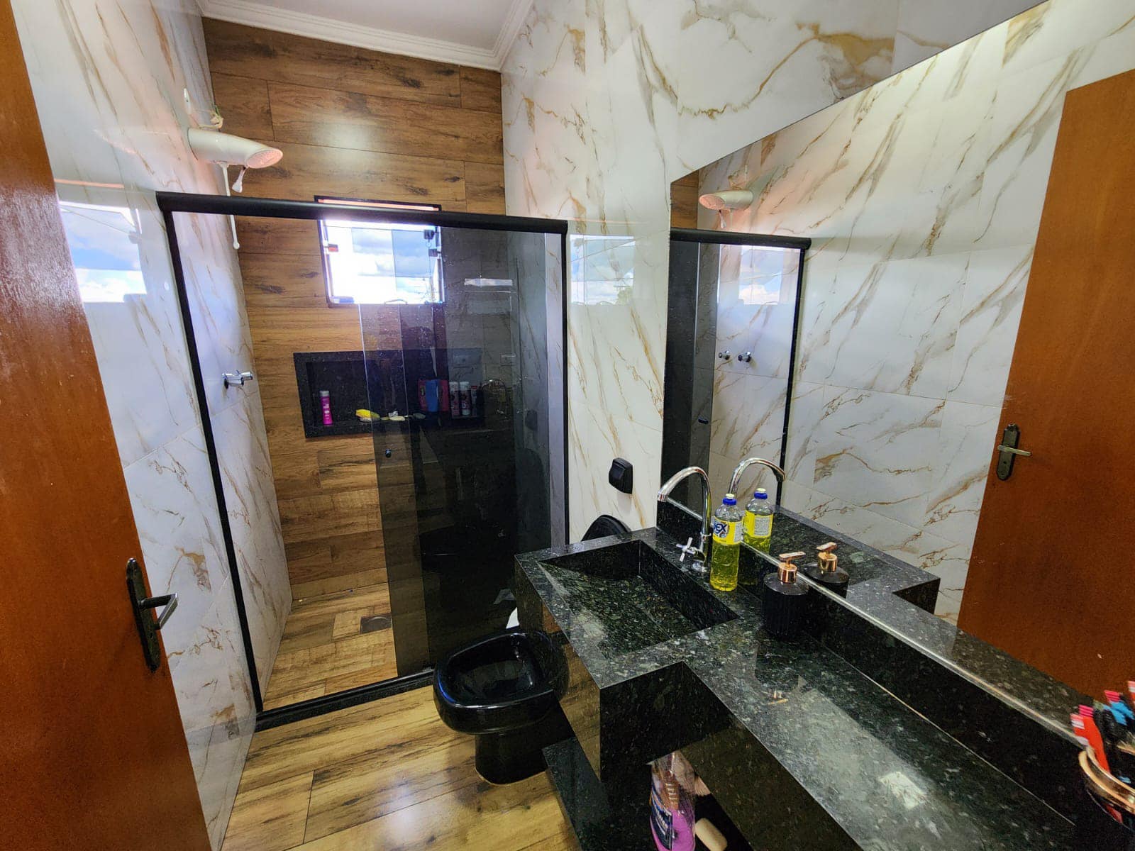 SOBRADO COMERCIAL E RESIDENCIAL, Rua Agostinho de Biase, n 546- Jardim Brasil