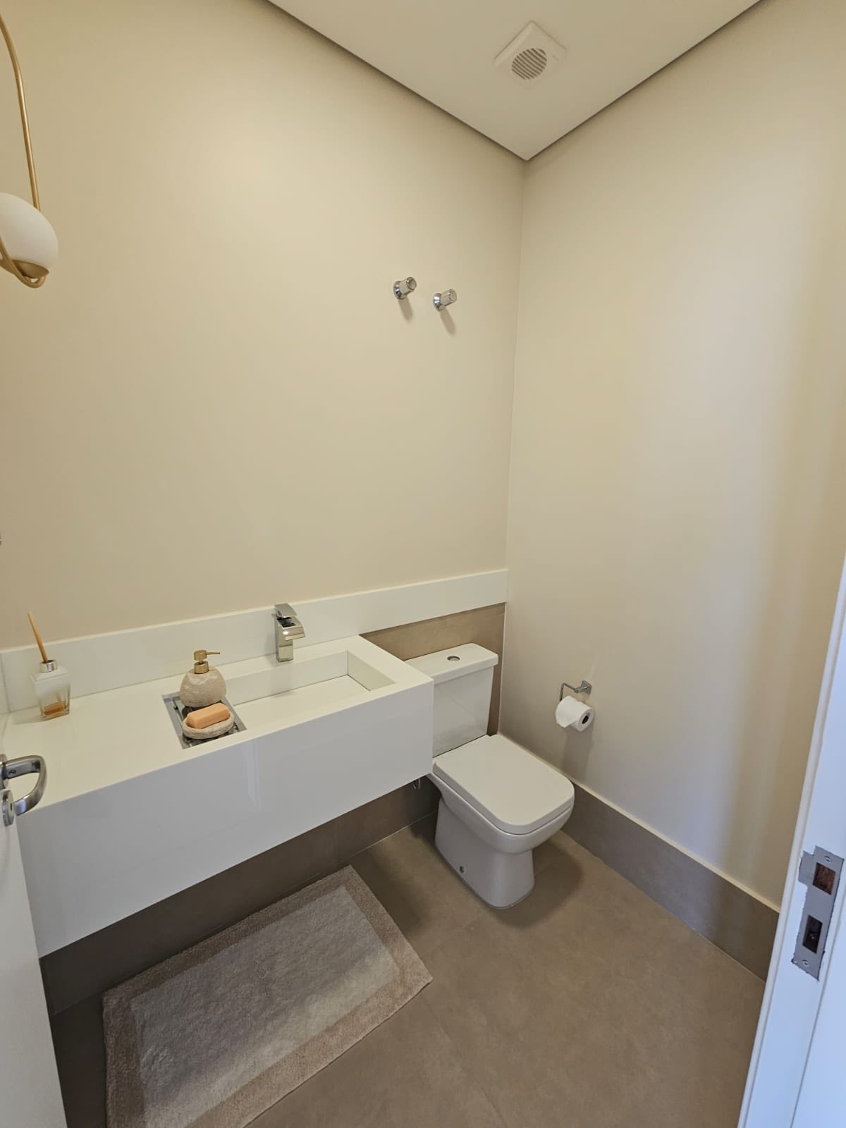 Excelente Casa Residencial - Centro ( Proximo a Praça Central)