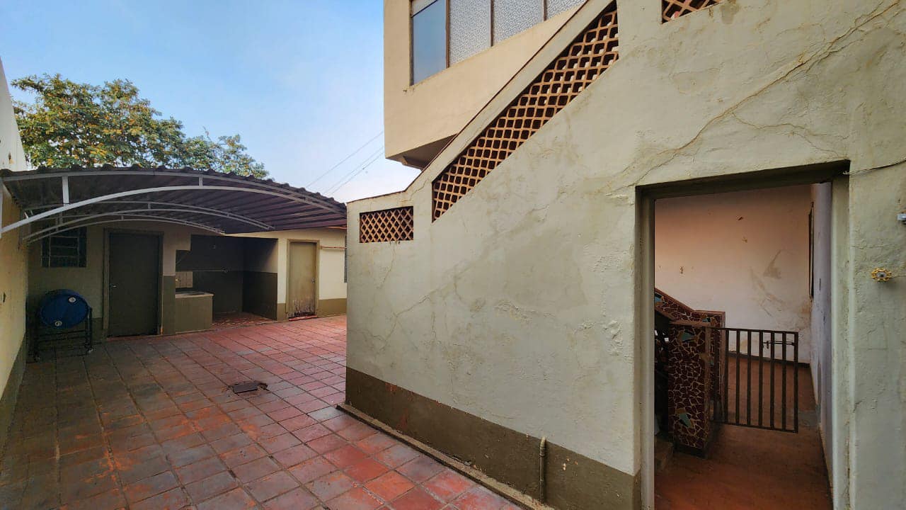 IMÓVEL COMERCIAL E RESIDENCIAL NO CENTRO / ÓTIMA LOCALIZAÇÃO Rua Prudente de Moraes, n527