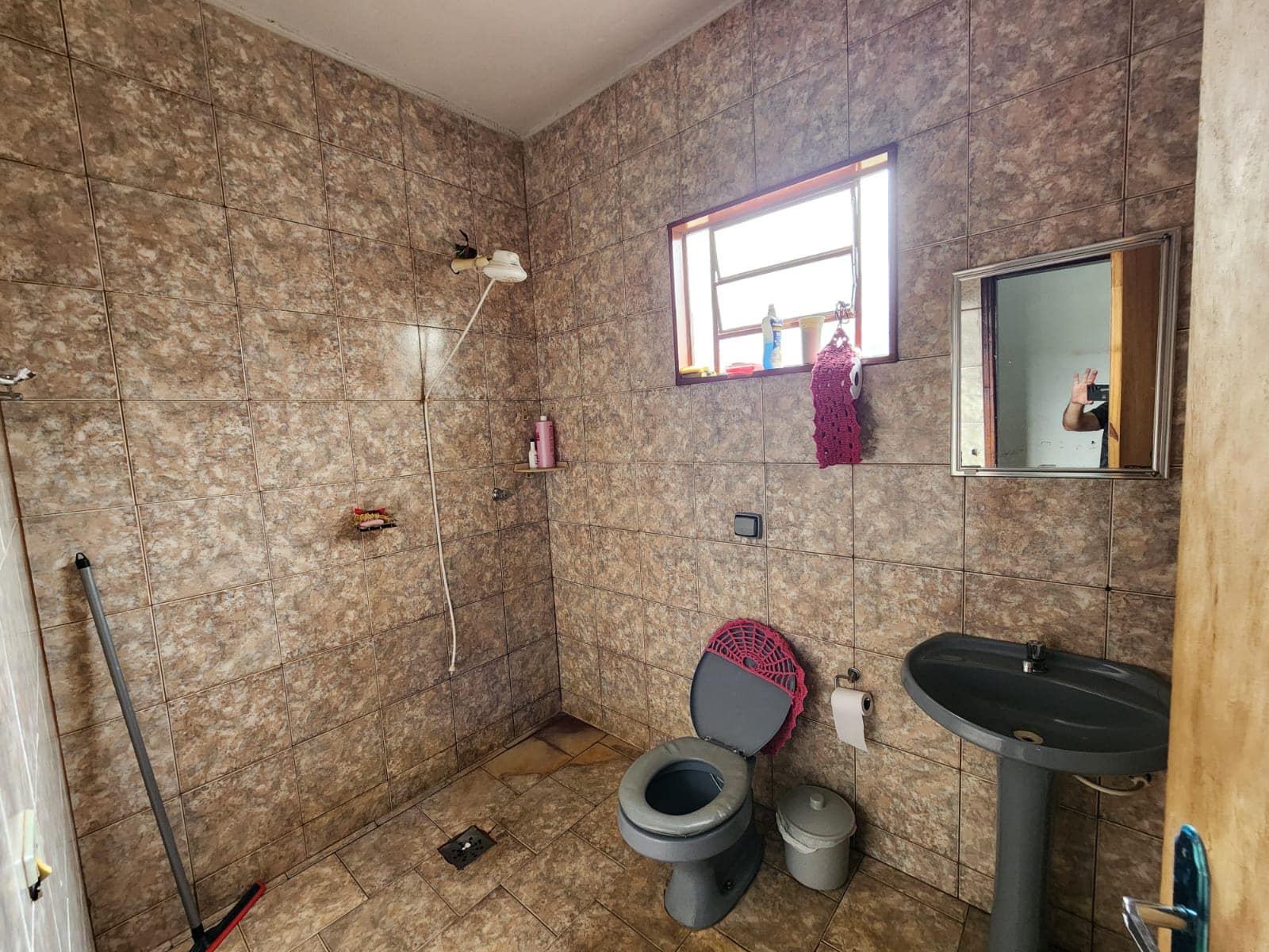 CHÁCARA COM DUAS CASAS RESIDENCIAL, Próximo ao batalhão da Polícia Militar ,Rua Rui Barbosa , n175-Centro