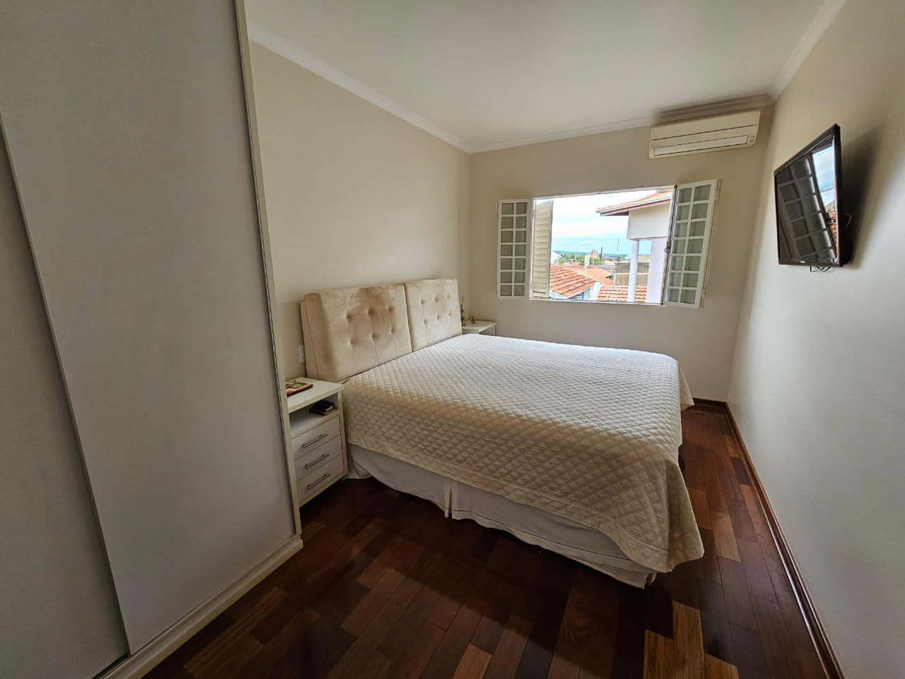 SOBRADO RESIDENCIAL DE ALTO PADRÃO ,Rua Ferrucio de Fiori, n370 ( com saída para rua Claudia ) - Jardim São Carlos